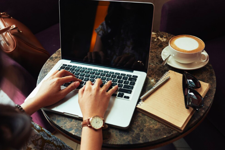 Blogging Strategies for E-commerce